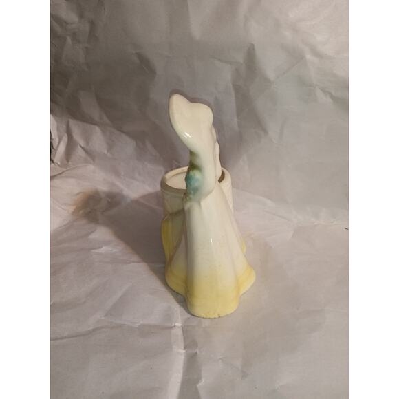 Vtg Shawnee pottery lady at the well planter - Picture 7 of 7